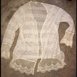 Plus size Lace/crotchet cardigan